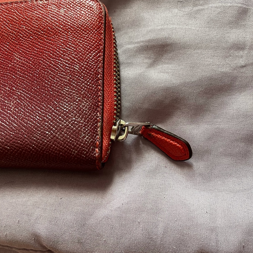Gently used Coach wallet - Picture 4 of 5